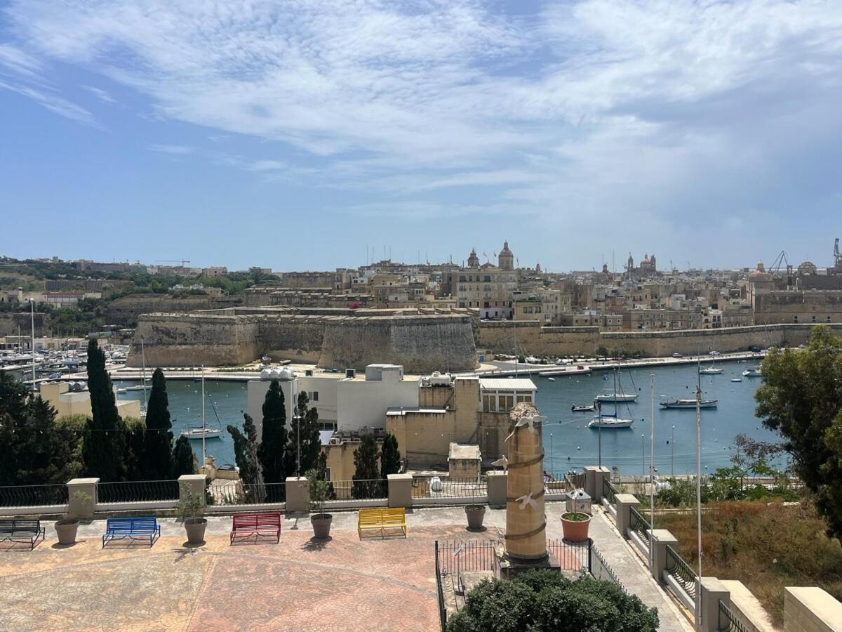 Harbour View Apt With Terrace Kalkara Eksteriør billede